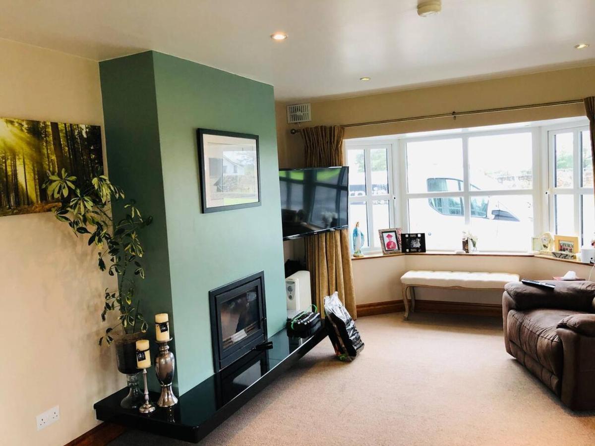 Connemara. 3 Bedroom, 8 Bed, Holiday Home Galway Exteriér fotografie