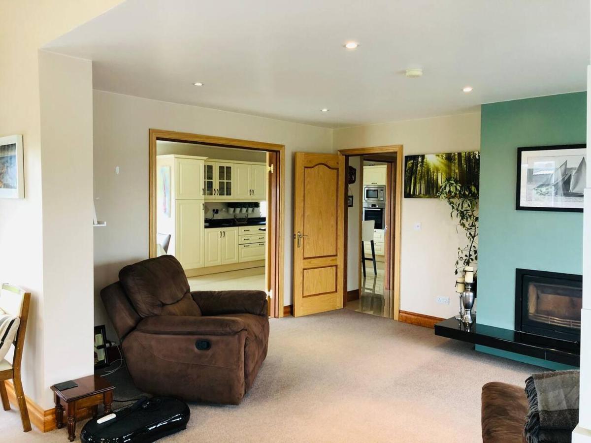 Connemara. 3 Bedroom, 8 Bed, Holiday Home Galway Exteriér fotografie