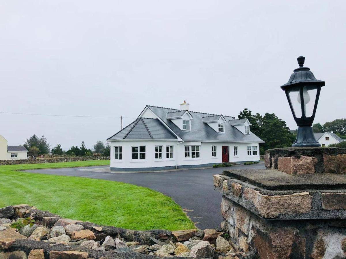 Connemara. 3 Bedroom, 8 Bed, Holiday Home Galway Exteriér fotografie