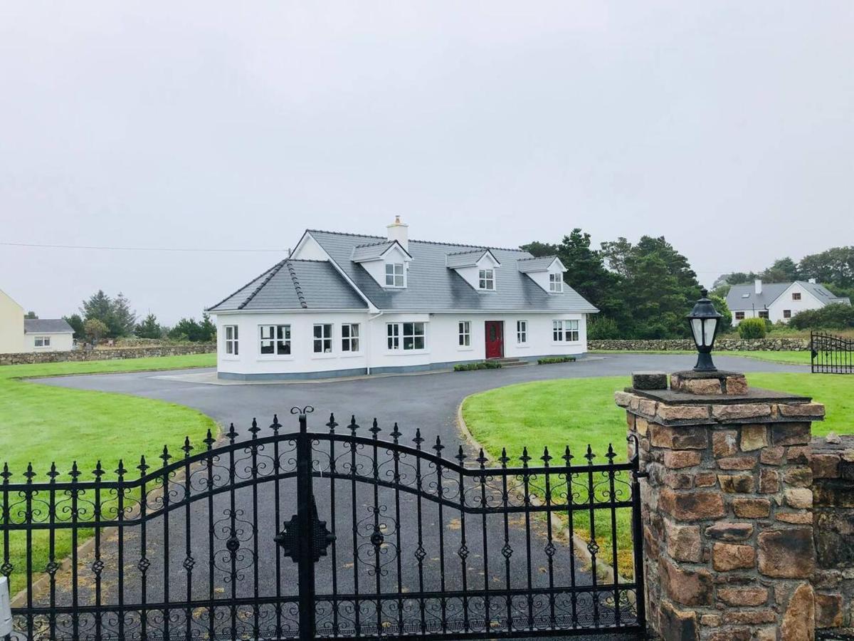 Connemara. 3 Bedroom, 8 Bed, Holiday Home Galway Exteriér fotografie