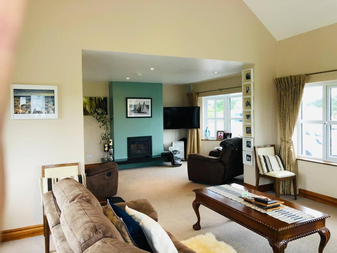 Connemara. 3 Bedroom, 8 Bed, Holiday Home Galway Exteriér fotografie