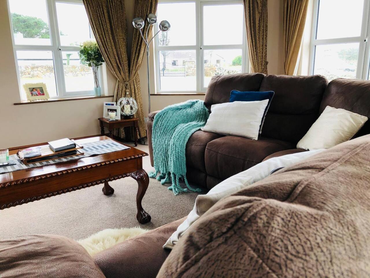 Connemara. 3 Bedroom, 8 Bed, Holiday Home Galway Exteriér fotografie